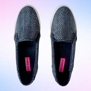 NEW Betsey Johnson Amira Slip On Sneakers Size 7